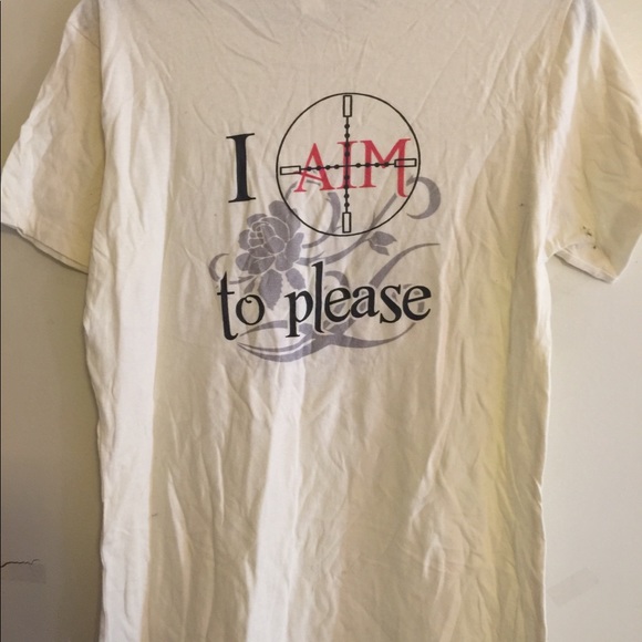 T-Shirt - Picture 2 of 3